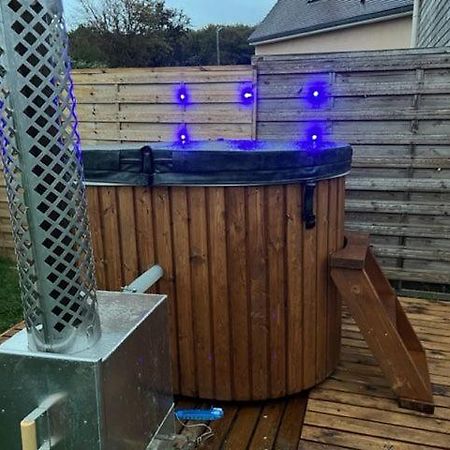 Cottage Cocooning Romantique Avec Jaccuzzi Prive Ancinnes Eksteriør billede