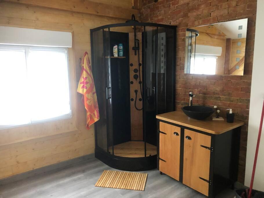 Cottage Cocooning Romantique Avec Jaccuzzi Prive Ancinnes Eksteriør billede